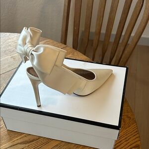 Steve Madden Teacup Ivory Satin Heel